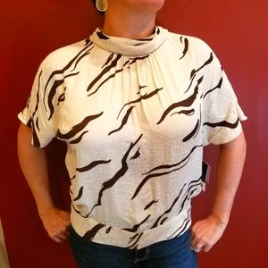 NWT, Nine West ladies top